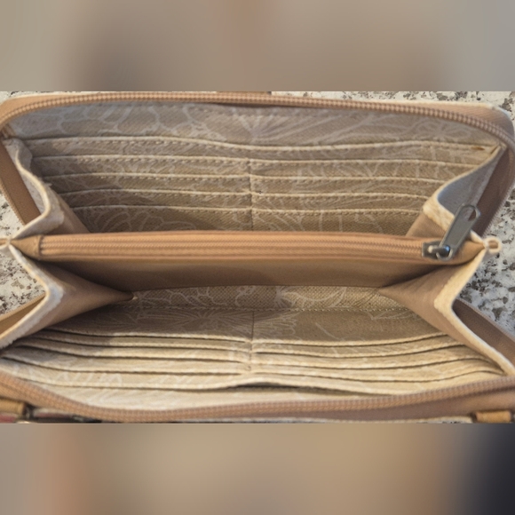 Sakroots Cream Floral Women's Bag - Picture 2 of 4